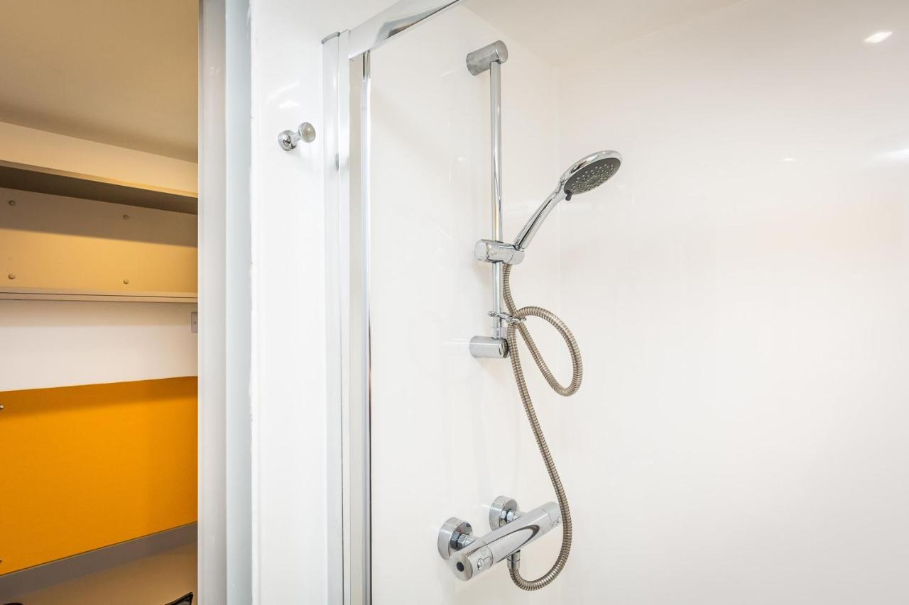 Ensuite Room With Shared Kitchen, Close To Centre Lincoln Zewnętrze zdjęcie